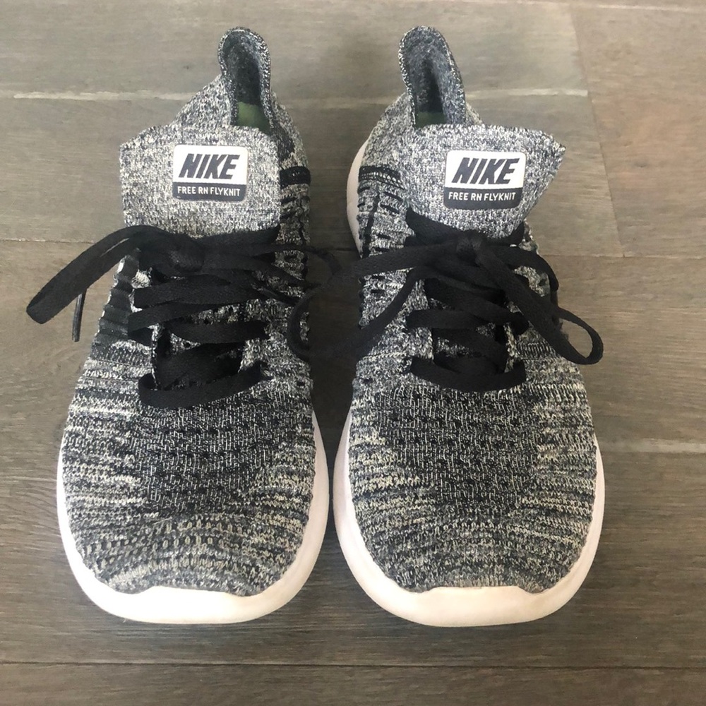 Nike Flyknit sneakers (grey/black/white)